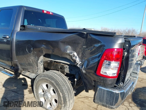 2022 Ram 2500 Big Horn with VIN 3C6UR5DL7NG117836, listed as a IAAI auction lot 41750810 with 41,893 mi miles. Bid and sale history available at carsss.com. Image 6.