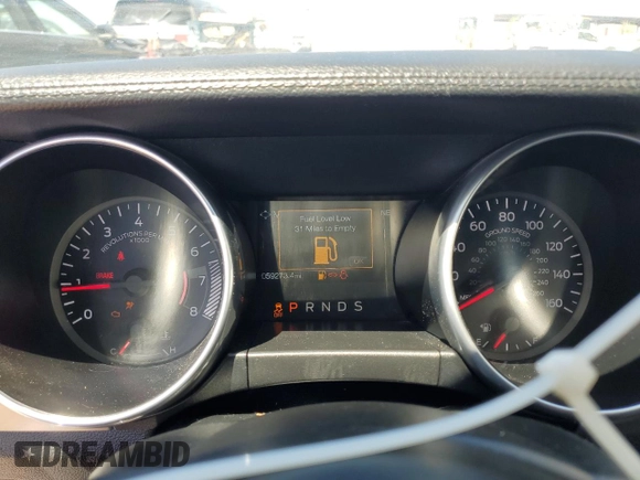 2020 Ford Mustang EcoBoost z VIN 1FATP8UH0L5101303, wystawiony jako Copart lot #53581315 z przebiegiem 59 273 mil mil oraz Szkody całkowita. Historia ofert i sprzedaży dostępna na DreamBid. Obrazek 9.