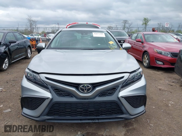 2021 Toyota Camry SE Nightshade with VIN 4T1G11AK1MU458190, listed as a IAAI auction lot 42075243 with 48,731 mi miles and . Bid and sale history available at carsss.com. Image 13.