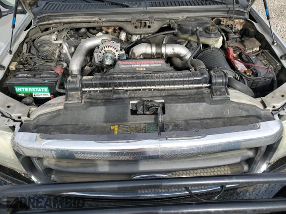 2003 Ford F-350 XL with VIN 1FTSX31P83ED38187, listed as a Copart auction lot 44034145 with 363,297 mi miles and Salvage Title. Bid and sale history available at DreamBid. Image 13.