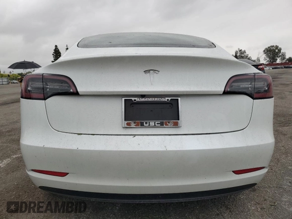 2023 Tesla Model 3 z VIN 5YJ3E1EA0PF504727, wystawiony jako Copart lot #53762135 z przebiegiem 17 554 mil mil oraz Szkoda całkowita • Salvage title. Historia ofert i sprzedaży dostępna na DreamBid. Obrazek 6.
