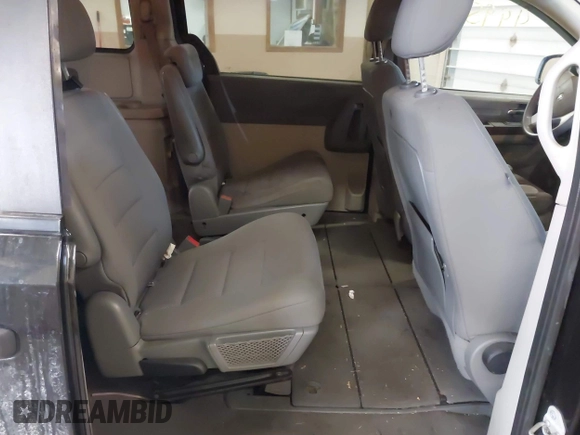 2008 Dodge Grand Caravan SE z VIN 1D8HN44H18B143634, wystawiony jako IAAI lot #41949953 z przebiegiem 189 885 mil mil oraz . Historia ofert i sprzedaży dostępna na DreamBid. Obrazek 8.