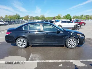 2011 Honda Accord EX-L z VIN 1HGCP2F83BA014846, wystawiony jako IAAI lot #42205041 z przebiegiem 135 105 mil mil oraz . Historia ofert i sprzedaży dostępna na DreamBid. Obrazek 14.