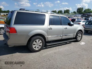 2008 Lincoln Navigator with VIN 5LMFL28518LJ12242, listed as a Copart auction lot 61677745 with 219,606 mi miles and Clean title. Bid and sale history available at DreamBid. Image 3.