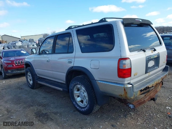 1998 Toyota 4Runner SR5 with VIN JT3HN86RXW0187219, listed as a IAAI auction lot 41993665 with 152,008 mi miles. Bid and sale history available at carsss.com. Image 3.