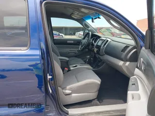 2014 Toyota Tacoma with VIN 3TMLU4EN6EM148851, listed as a IAAI auction lot 42307954 with 71,784 mi miles and . Bid and sale history available at DreamBid. Image 5.