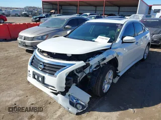 2014 Nissan Altima 2.5 with VIN 1N4AL3AP8EC407469, listed as a IAAI auction lot 41685709 with 106,295 mi miles. Bid and sale history available at carsss.com. Image 6.
