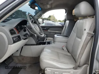 2014 GMC Yukon SLT with VIN 1GKS1CE05ER197674, listed as a Copart auction lot 45934674 with 130,623 mi miles and Salvage Title. Bid and sale history available at carsss.com. Image 7.