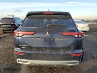 2024 Mitsubishi Outlander SE with VIN JA4J4VA83RZ073537, listed as a Copart auction lot 44711955 with 2,731 mi miles and Salvage Title. Bid and sale history available at carsss.com. Image 6.