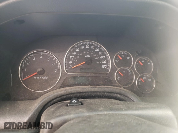 2003 GMC Envoy SLE z VIN 1GKDT13S332365071, wystawiony jako Copart lot #52811295 z przebiegiem Nie podano mil oraz Szkoda całkowita • Salvage title. Historia ofert i sprzedaży dostępna na DreamBid. Obrazek 9.