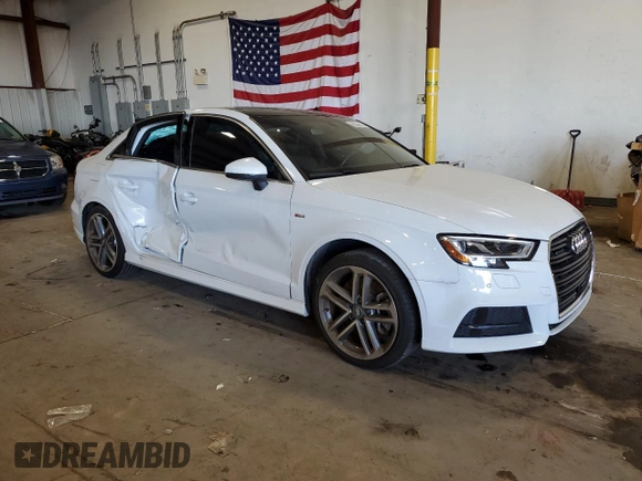 2019 Audi A3 Sedan Premium Plus with VIN WAUJEGFF5K1025058, listed as a Copart auction lot 68243113 with 29,377 mi miles. Bid and sale history available at carsss.com. Image 4.
