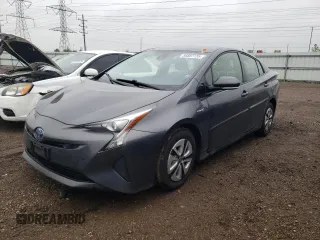 2018 Toyota Prius Two z VIN JTDKBRFU6J3063217, wystawiony jako Copart lot #56887735 z przebiegiem 137 014 mil mil oraz Szkoda całkowita • Salvage title. Historia ofert i sprzedaży dostępna na DreamBid. Obrazek 1.