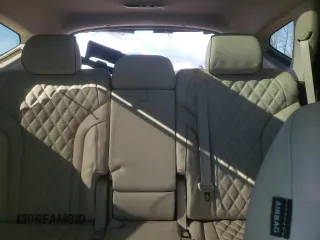 2022 Genesis GV80 z VIN KMUHCESC8NU084418, wystawiony jako Copart lot #86645144 z przebiegiem 34 815 mil mil oraz Szkoda całkowita • Salvage title. Historia ofert i sprzedaży dostępna na DreamBid. Obrazek 10.