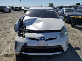 2014 Toyota Prius Four with VIN JTDKN3DU6E1781942, listed as a Copart auction lot 47058935 with 187,362 mi miles and Salvage Title. Bid and sale history available at DreamBid. Image 5.