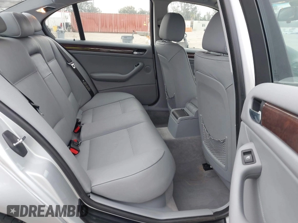2004 BMW 3 Series 325i with VIN WBAAZ33464KP85402, listed as a IAAI auction lot 42643413 with 48,706 mi miles and . Bid and sale history available at DreamBid. Image 8.