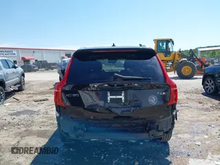 2018 Volvo XC90 Inscription с VIN YV4A22PL7J1201994, выставлен на аукционе IAAI как лот 42307893 с пробегом 77 581 миль миль и . История ставок и продаж доступна на DreamBid. Изображение 17.