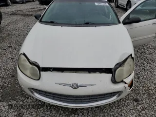 2000 Chrysler Concorde LXi z VIN 2C3HD36J4YH290067, wystawiony jako Copart lot #73801754 z przebiegiem 145 972 mil mil oraz Tytuł czysty. Historia ofert i sprzedaży dostępna na DreamBid. Obrazek 11.