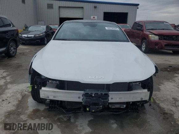 2022 Kia K5 GT with VIN 5XXG44J81NG125092, listed as a Copart auction lot 44750305 with 62,612 mi miles and Salvage Title. Bid and sale history available at carsss.com. Image 5.