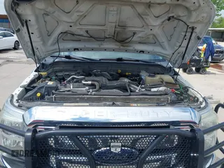 2015 Ford F-250 Lariat с VIN 1FT7W2BT8FED53484, выставлен на аукционе IAAI как лот 42205827 с пробегом 260 598 миль миль и . История ставок и продаж доступна на DreamBid. Изображение 10.