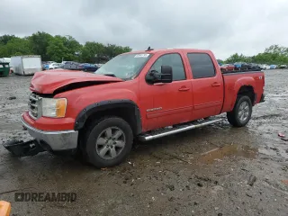 2010 GMC Sierra 1500 SLT z VIN 3GTRKWE3XAG209735, wystawiony jako Copart lot #56645795 z przebiegiem 168 927 mil mil oraz Szkoda całkowita • Salvage title. Historia ofert i sprzedaży dostępna na DreamBid. Obrazek 1.