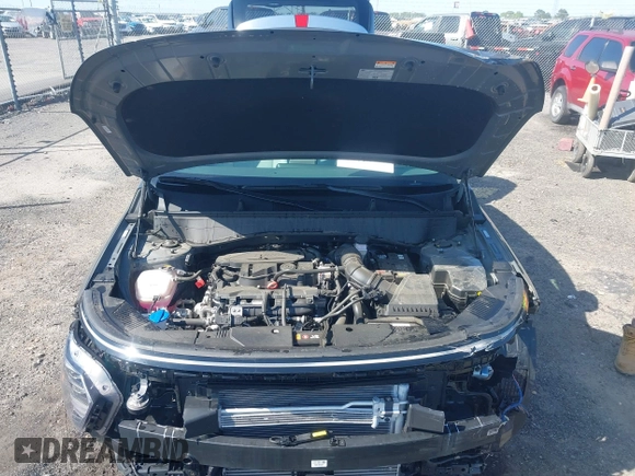 2025 Hyundai Kona Limited with VIN KM8HECA37SU190630, listed as a IAAI auction lot 41973164 with 6,850 mi miles and . Bid and sale history available at carsss.com. Image 10.