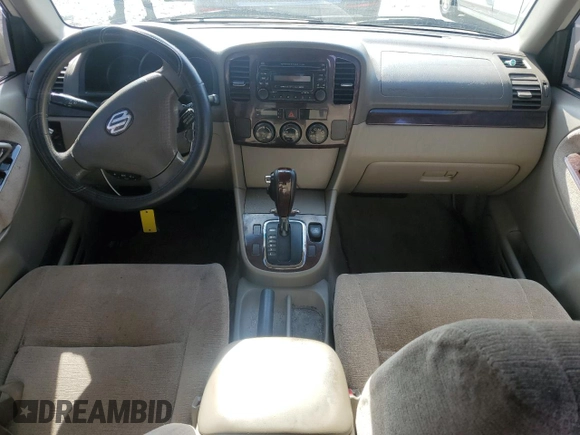 2005 Suzuki XL7 LX z VIN JS3TY92V454103877, wystawiony jako Copart lot #42440705 z przebiegiem 216 557 mil mil oraz Szkoda całkowita • Salvage title. Historia ofert i sprzedaży dostępna na DreamBid. Obrazek 8.