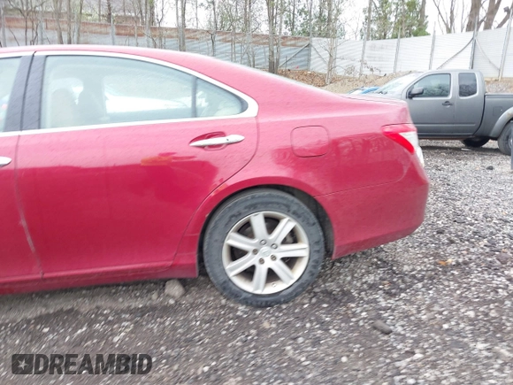 2009 Lexus ES 350 with VIN JTHBJ46G492275498, listed as a IAAI auction lot 42080324 with 122,758 mi miles. Bid and sale history available at carsss.com. Image 15.
