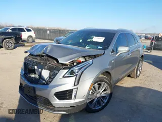 2025 Cadillac XT5 FWD Premium Luxury with VIN 1GYKNCRS7SZ104526, listed as a IAAI auction lot 41468623 with 3,896 mi miles. Bid and sale history available at carsss.com. Image 17.