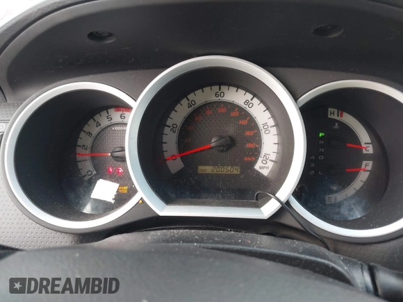 2015 Toyota Tacoma with VIN 3TMLU4EN7FM201302, listed as a IAAI auction lot 41666606 with 200,504 mi miles and . Bid and sale history available at DreamBid. Image 7.