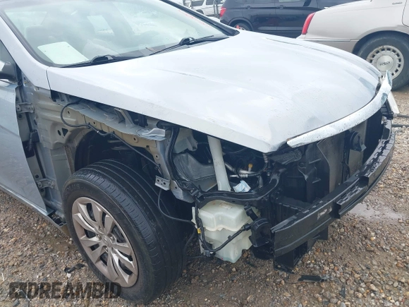 2011 Hyundai Sonata GLS with VIN 5NPEB4AC6BH190215, listed as a IAAI auction lot 41918753 with 91,814 mi miles and . Bid and sale history available at carsss.com. Image 6.
