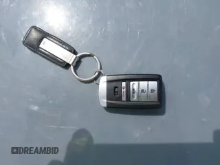 2017 Acura TLX Technology z VIN 19UUB1F53HA007617, wystawiony jako IAAI lot #42039385 z przebiegiem Nie podano mil oraz . Historia ofert i sprzedaży dostępna na DreamBid. Obrazek 11.
