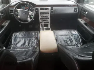 2009 Ford Flex SEL z VIN 2FMDK52C99BA83693, wystawiony jako Copart lot #49335735 z przebiegiem 230 562 mil mil oraz Szkoda całkowita • Salvage title. Historia ofert i sprzedaży dostępna na DreamBid. Obrazek 8.