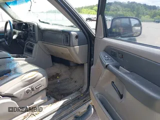 2003 Chevrolet Tahoe Z71 with VIN 1GNEK13ZX3R283921, listed as a IAAI auction lot 42347317 with 224,885 mi miles and . Bid and sale history available at DreamBid. Image 5.