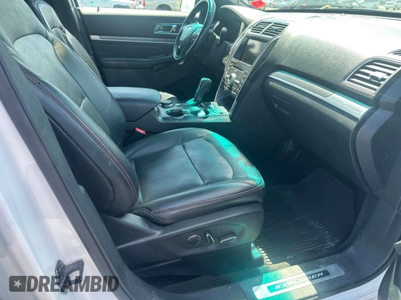 2016 Ford Explorer Sport with VIN 1FM5K8GT2GGD19699, listed as a Copart auction lot 62085355 with 122,772 mi miles and Clean title. Bid and sale history available at DreamBid. Image 5.