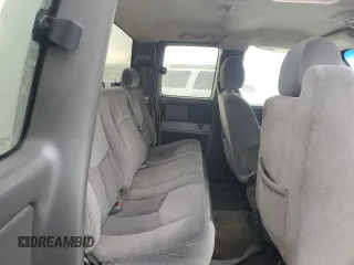2006 GMC Sierra 1500 SLE1 z VIN 1GTEC19Z86Z214145, wystawiony jako Copart lot #45970025 z przebiegiem 201 978 mil mil oraz Szkoda całkowita • Salvage title. Historia ofert i sprzedaży dostępna na DreamBid. Obrazek 10.