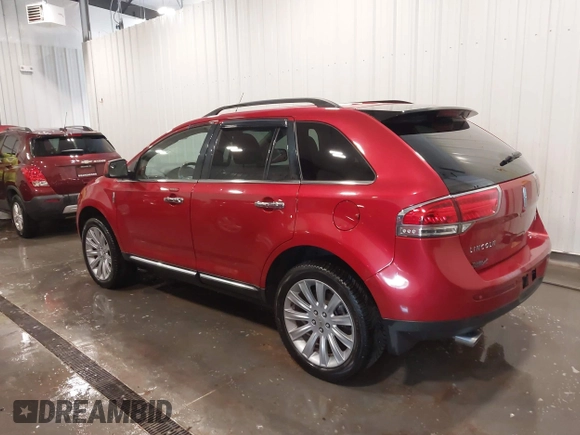 2011 Lincoln MKX z VIN 2LMDJ6JK7BBJ05086, wystawiony jako IAAI lot #41866804 z przebiegiem 125 466 mil mil oraz . Historia ofert i sprzedaży dostępna na DreamBid. Obrazek 3.
