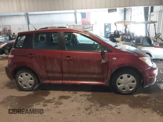 2006 Scion xA z VIN JTKKT604965019270, wystawiony jako IAAI lot #41600207 z przebiegiem 147 405 mil mil oraz . Historia ofert i sprzedaży dostępna na DreamBid. Obrazek 13.