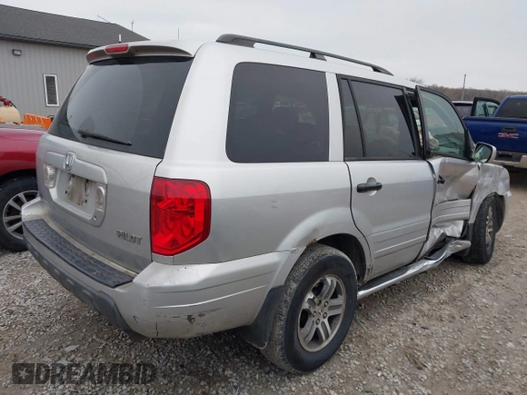 2005 Honda Pilot EX-L with RES with VIN 5FNYF186X5B062577, listed as a IAAI auction lot 42018093 with 209,321 mi miles. Bid and sale history available at carsss.com. Image 4.
