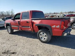 2006 Chevrolet Silverado 1500 LS with VIN 2GCEK13V561309764, listed as a Copart auction lot 50025795 with 215,769 mi miles and Salvage Title. Bid and sale history available at carsss.com. Image 2.