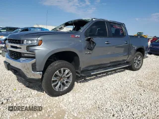 2022 Chevrolet Silverado 1500 LT with VIN 1GCUYDED6NZ184439, listed as a Copart auction lot 78466964 with 58,063 mi miles and Salvage Title. Bid and sale history available at DreamBid. Image 1.