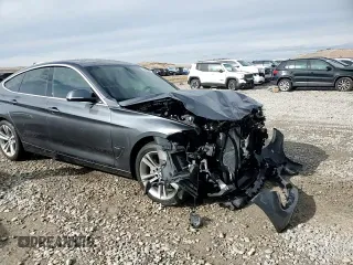 2018 BMW 3 Series 340i xDrive with VIN WBA8Y3C53JG451305, listed as a Copart auction lot 44239415 with 56,642 mi miles and Salvage Title. Bid and sale history available at carsss.com. Image 14.