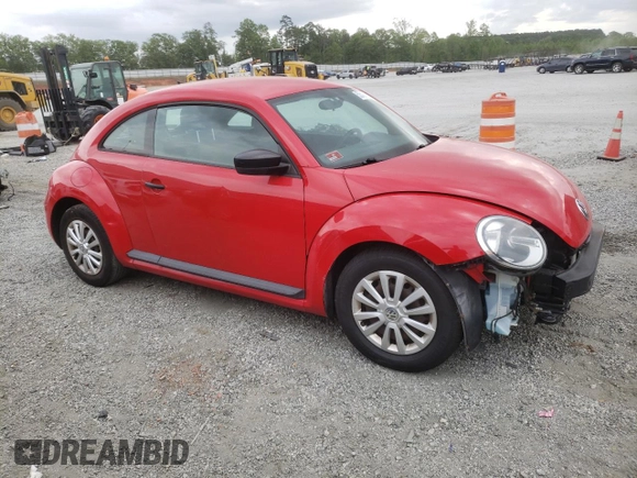 2012 Volkswagen Beetle Entry с VIN 3VWFP7AT4CM646048, выставлен на аукционе Copart как лот 53542435 с пробегом 145 470 миль миль и Списание • Salvage title. История ставок и продаж доступна на DreamBid. Изображение 4.