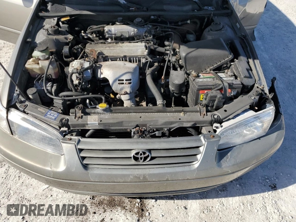 1999 Toyota Camry LE z VIN 4T1BG22K8XU426130, wystawiony jako Copart lot #87368604 z przebiegiem 276 204 mil mil oraz Szkoda całkowita • Salvage title. Historia ofert i sprzedaży dostępna na DreamBid. Obrazek 12.