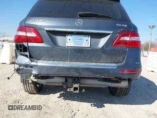 2015 Mercedes-Benz M 350 with VIN 4JGDA5HB6FA473949, listed as a IAAI auction lot 41779707 with 112,554 mi miles and . Bid and sale history available at carsss.com. Image 6.