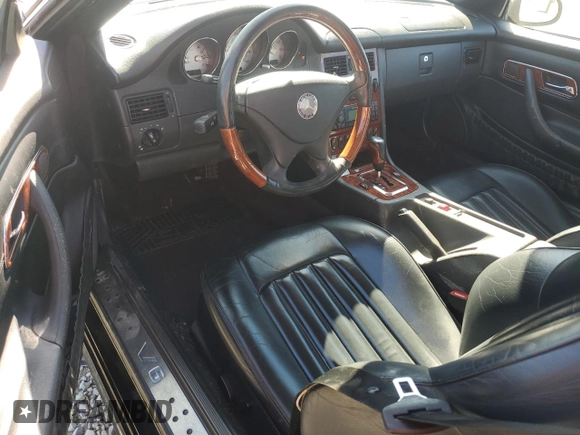 2004 Mercedes-Benz SLK-Class with VIN WDBKK65F74F304950, listed as a Copart auction lot 46674125 with 91,574 mi miles and Salvage Title. Bid and sale history available at carsss.com. Image 8.