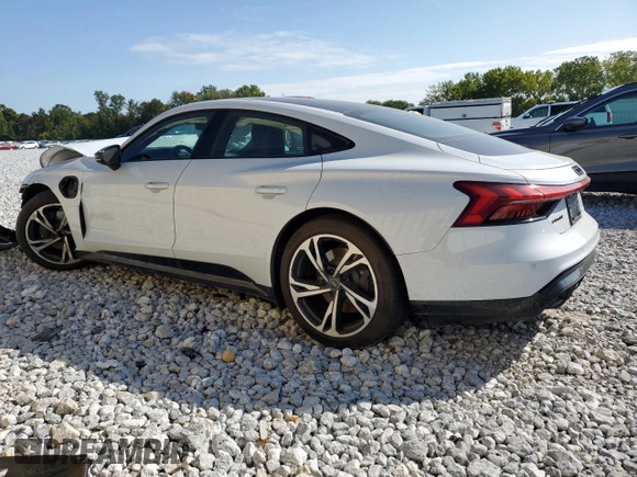2023 Audi e-tron GT Premium Plus z VIN WAUCJBFW0P7000208, wystawiony jako Copart lot #68644653 z przebiegiem 2442 mil mil oraz Szkody całkowita. Historia ofert i sprzedaży dostępna na DreamBid. Obrazek 2.