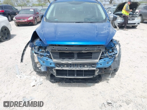 2017 Ford Escape SE with VIN 1FMCU0G94HUE90206, listed as a IAAI auction lot 42069904 with 86,883 mi miles. Bid and sale history available at carsss.com. Image 6.