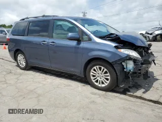 2017 Toyota Sienna XLE Auto Access Seat with VIN 5TDYZ3DC3HS868727, listed as a Copart auction lot 61308185 with 87,927 mi miles and Salvage title. Bid and sale history available at DreamBid. Image 4.