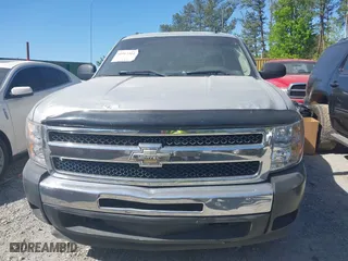 2010 Chevrolet Silverado 1500 LT with VIN 3GCRCSE04AG106550, listed as a IAAI auction lot 41917311 with 319,582 mi miles. Bid and sale history available at carsss.com. Image 12.