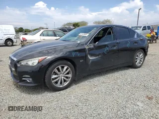 2016 Infiniti Q50 3.0t Premium with VIN JN1EV7AP8GM301584, listed as a Copart auction lot 52443885 with 105,212 mi miles and Salvage Title. Bid and sale history available at carsss.com. Image 1.